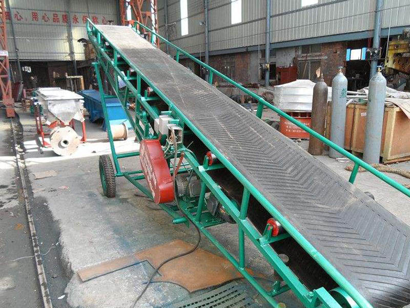 帶式輸送機(jī) 帶式輸送機(jī)