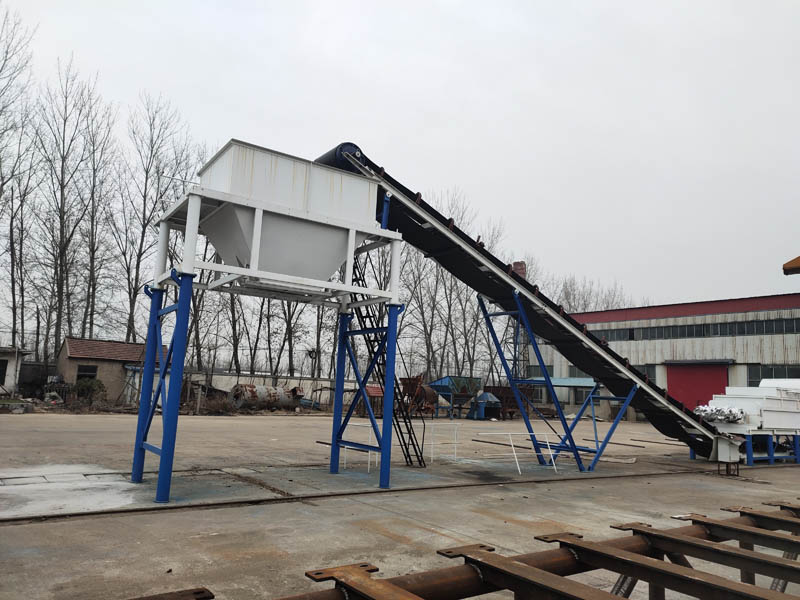 皮帶輸送機(jī)廠家 皮帶輸送機(jī)廠家